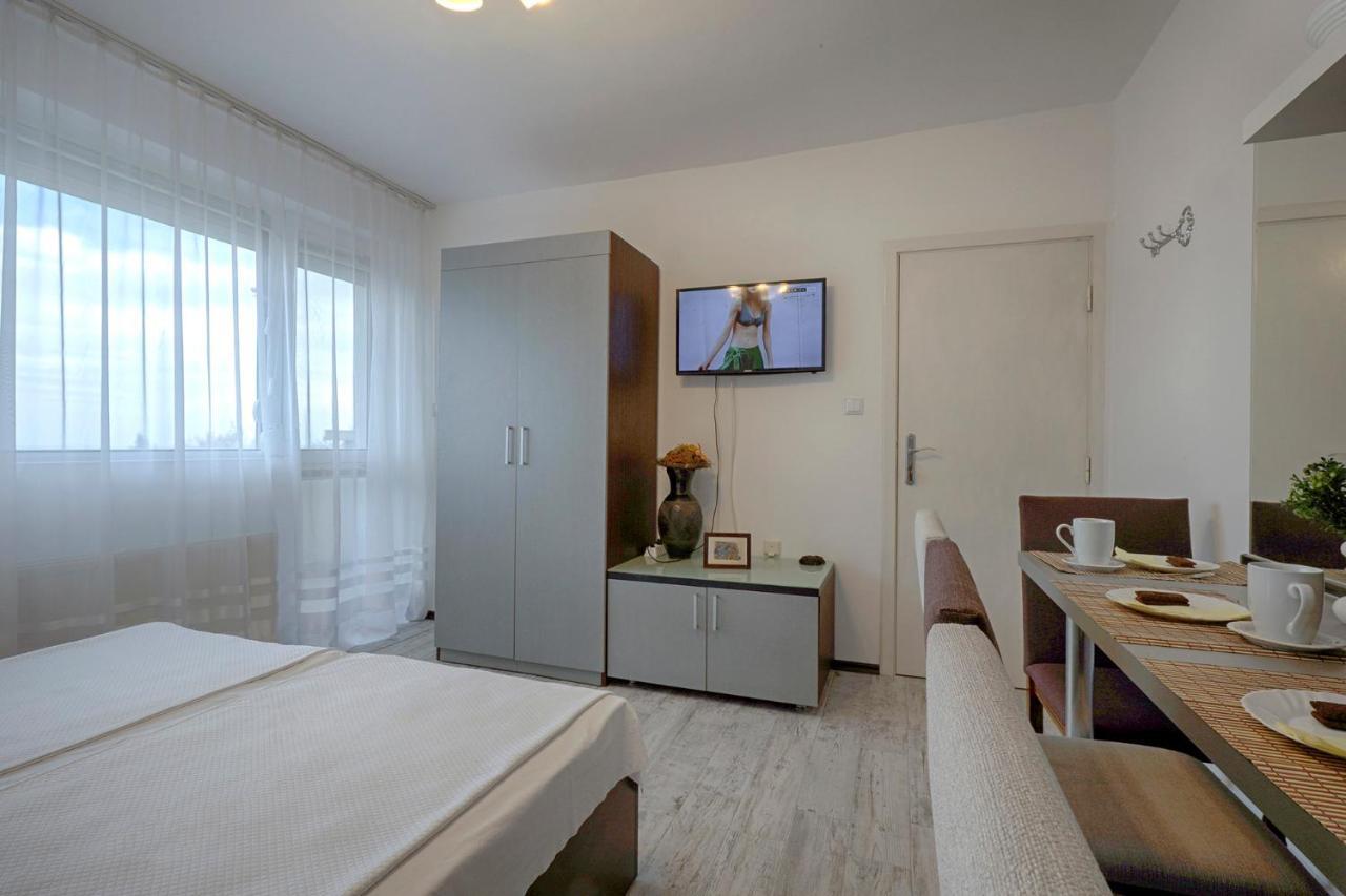 Kabakum Apartments Alen Mak Golden Sands Bagian luar foto